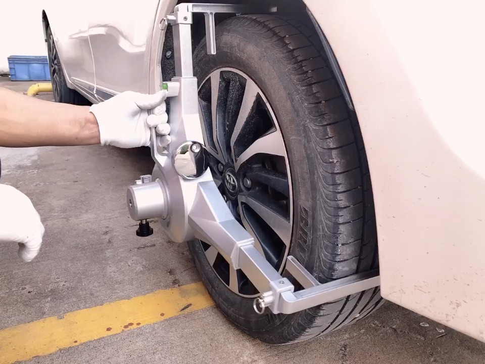 3 포인트 셀프 센터링 클램프 휠 정렬기